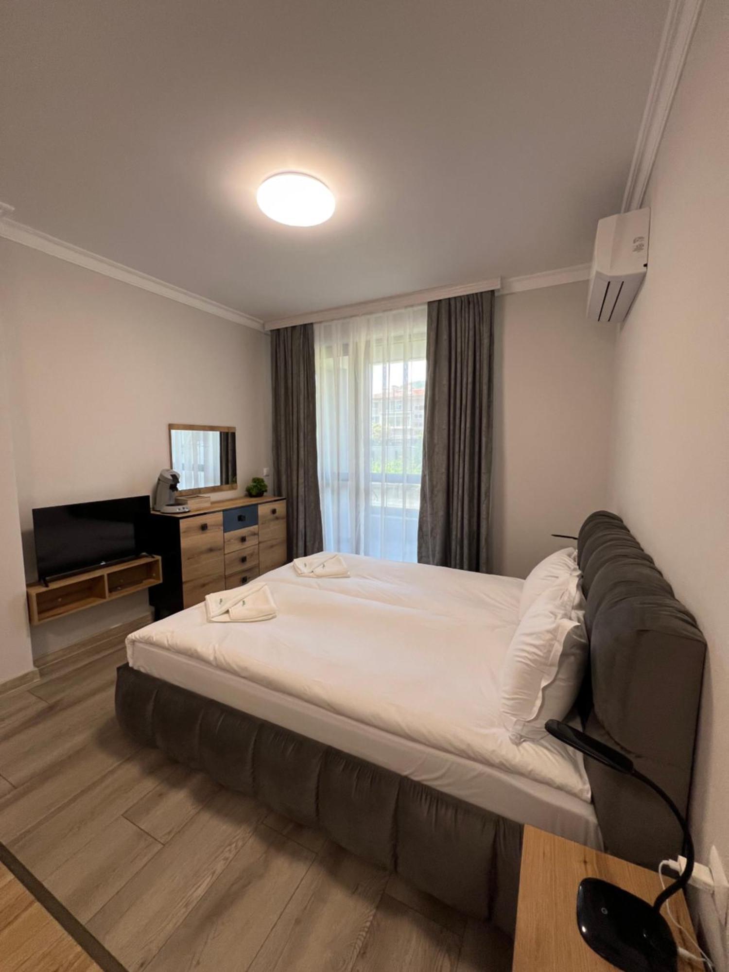 Green Park Apartments And Rooms For Guests Asenovgrad Exteriör bild