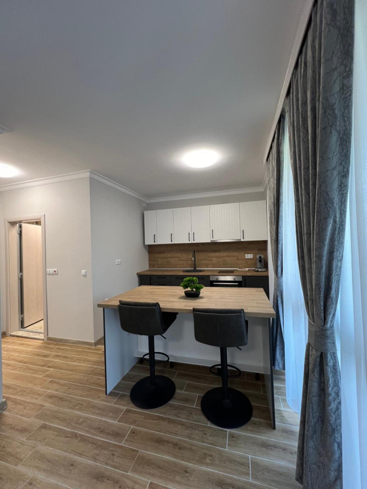 Green Park Apartments And Rooms For Guests Asenovgrad Exteriör bild