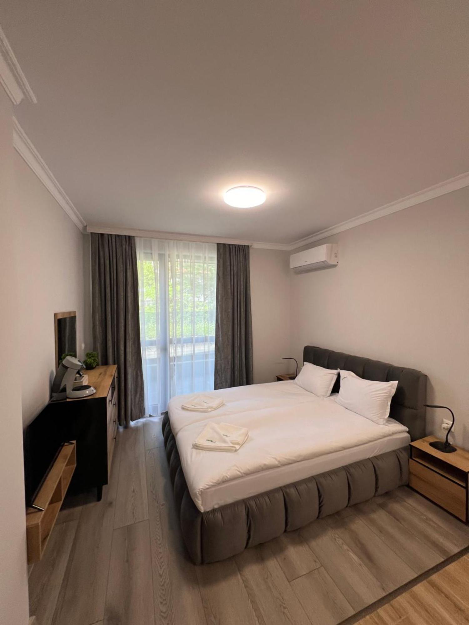 Green Park Apartments And Rooms For Guests Asenovgrad Exteriör bild
