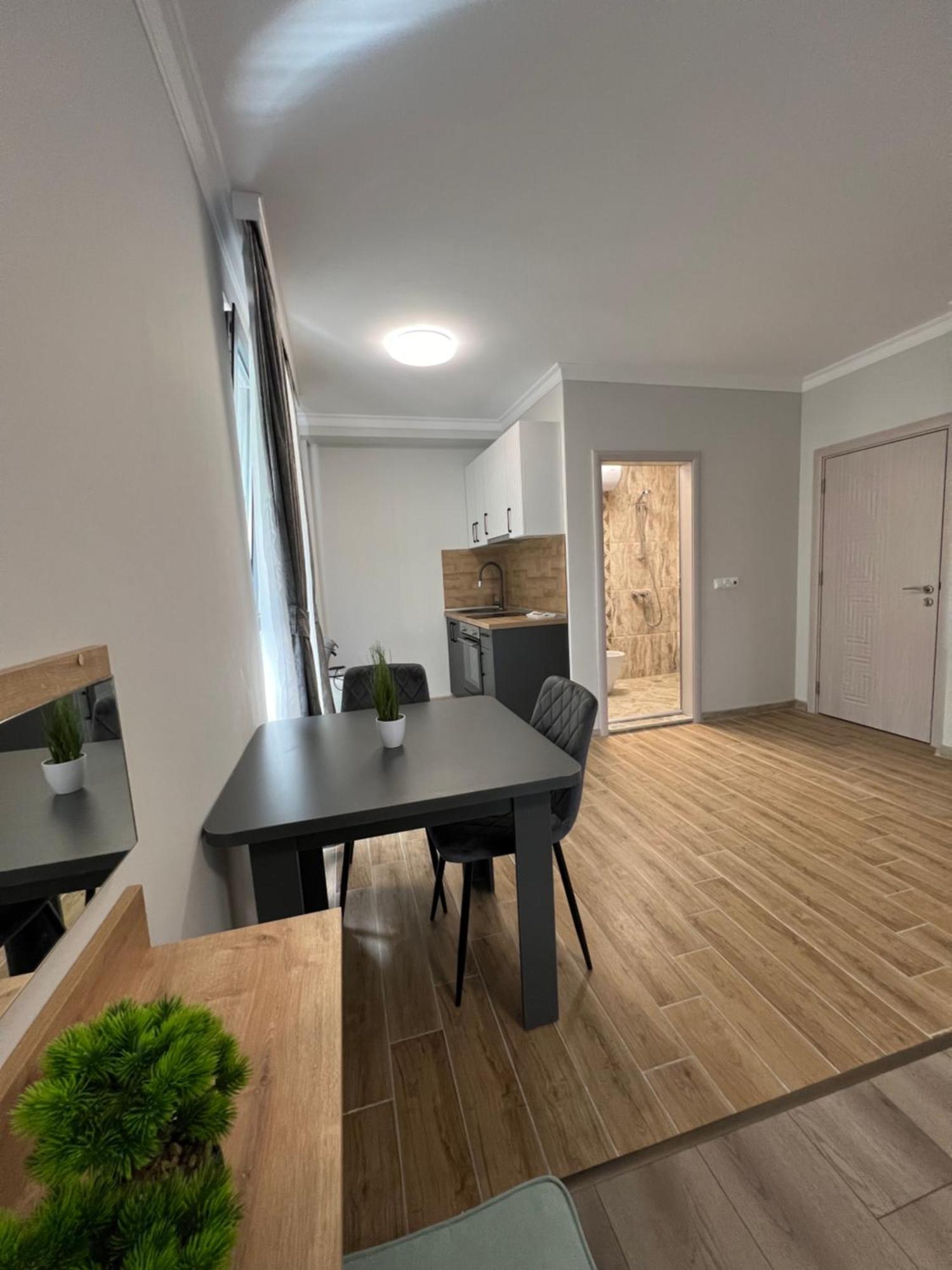 Green Park Apartments And Rooms For Guests Asenovgrad Exteriör bild